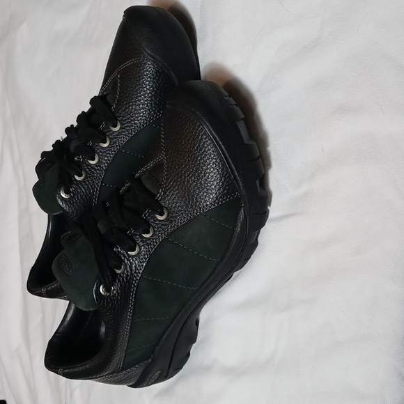 KEEN Presidio Womens Black Leather Shoes Size 9 - Picture 4 of 7